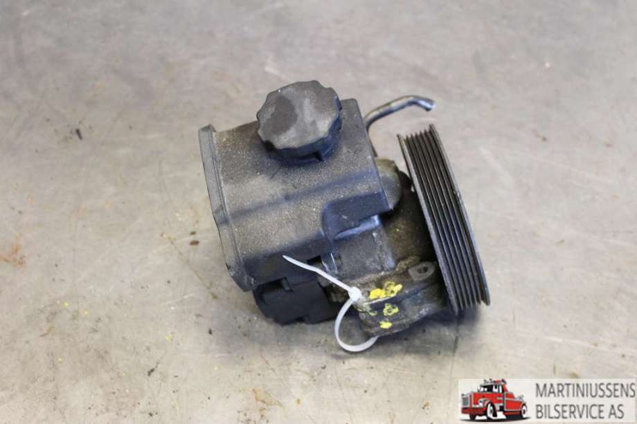 Servo pumpe mekanisk til Mercedes C-Klasse, 2011-2014 (Fase 2) (W204) (W204) (MERCEDES|)