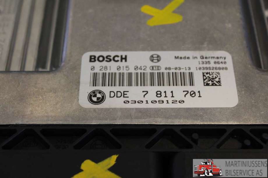 Styreenhet motor til BMW 3-Serie 2005-2011 (E90/E91/E92/E93) (E90/E91/E92/E93) (BMW|7 811 701|0 281 015 042|)