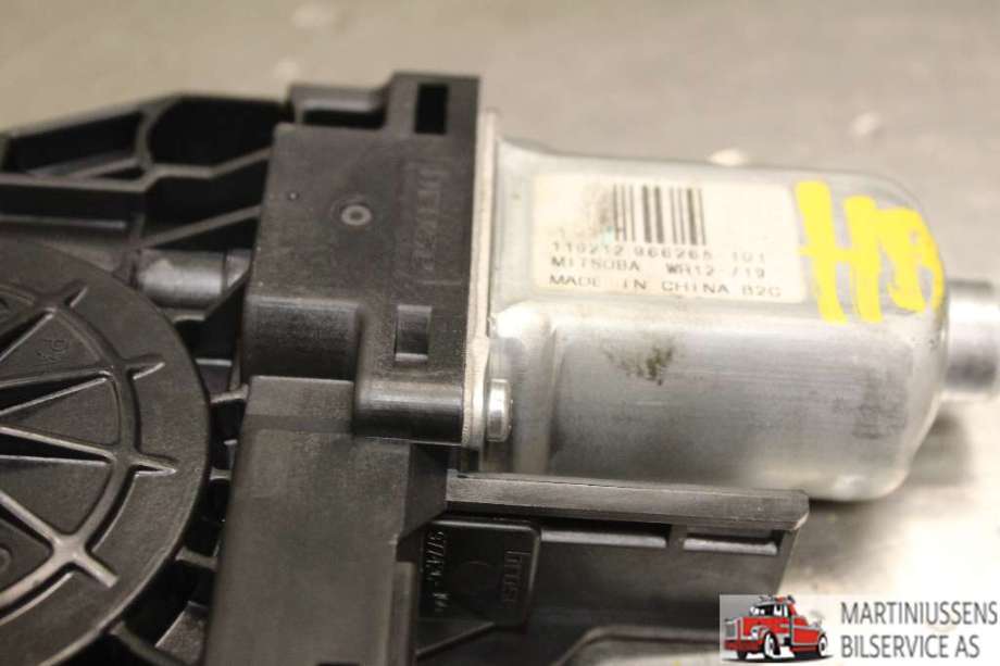 Ruteheis høyre til Volvo XC70 2008-2013 (Type II, Fase 1)  (VOLVO|110212 966265-101|)
