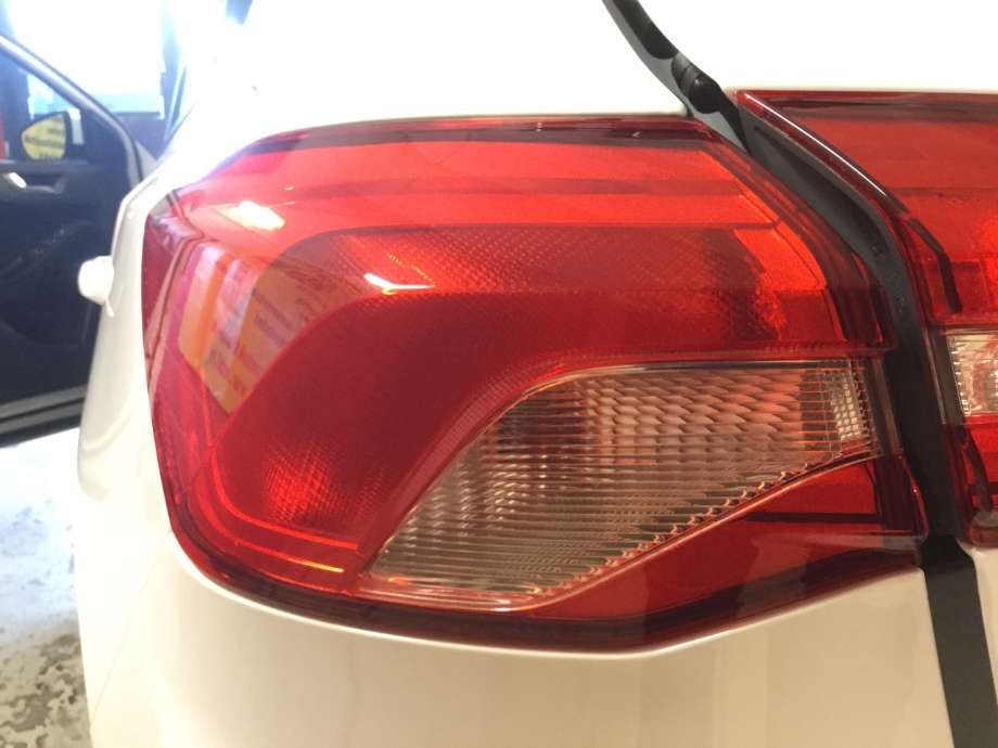 Baklykt venstre til Ford Focus, 2018-->> (Type IV) (FORD|)
