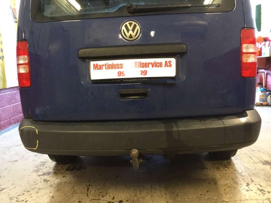 Støtfanger bak til VW Caddy, 2010-2015 (Type III, Fase 2)  (VOLKSWAGEN|)