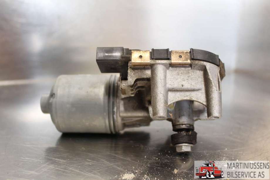 Viskermotor frontrute til BMW X3 2010-2017 (F25) (F25) (BMW|6 004 FA0 023|)