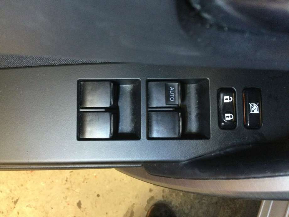 Bryter ruteheis til Toyota Auris, 2013-2015 (Type II, Fase 1)  (TOYOTA|)