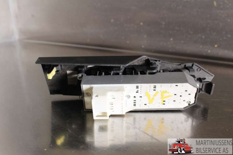 Bryter ruteheis til Toyota Auris 2013-2015 (Type II, Fase 1) (TOYOTA|)
