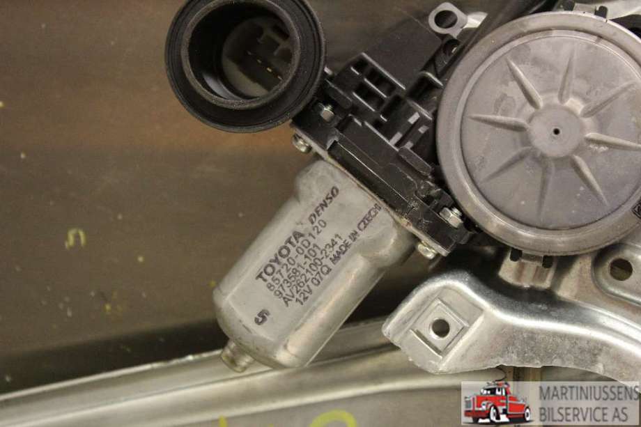Ruteheis høyre til Toyota Auris 2013-2015 (Type II, Fase 1)  (TOYOTA|85720-0D120|)
