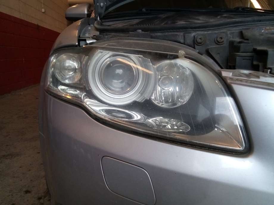 Frontlykt høyre xenon til Audi A4 2004-2008 (Type III) (B7) (B7) (AUDI|8E0 941 004 BM|)