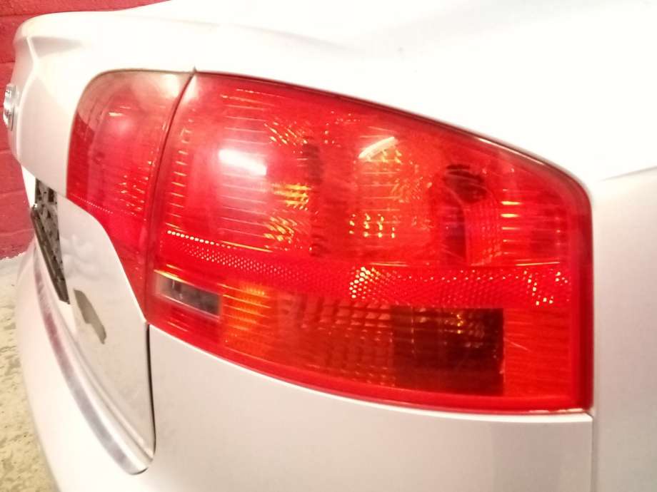 Baklykt høyre til Audi A4 2004-2008 (Type III) (B7) (B7) (AUDI|)