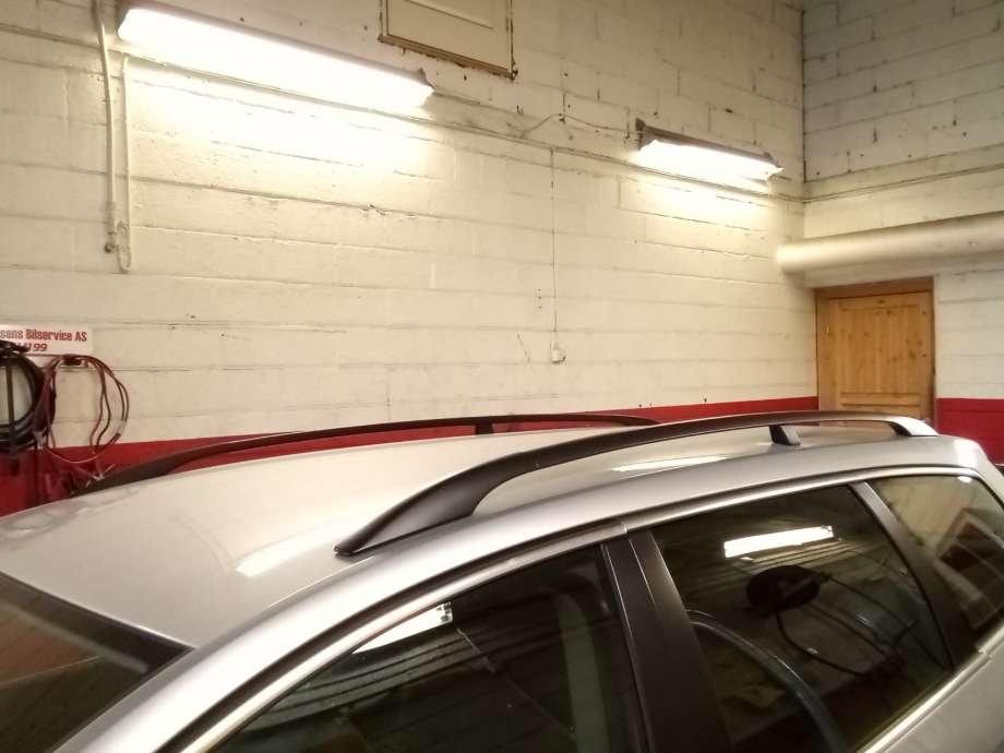 Takrails til VW Passat 2011-2015 (B7) (B7) (VOLKSWAGEN|)