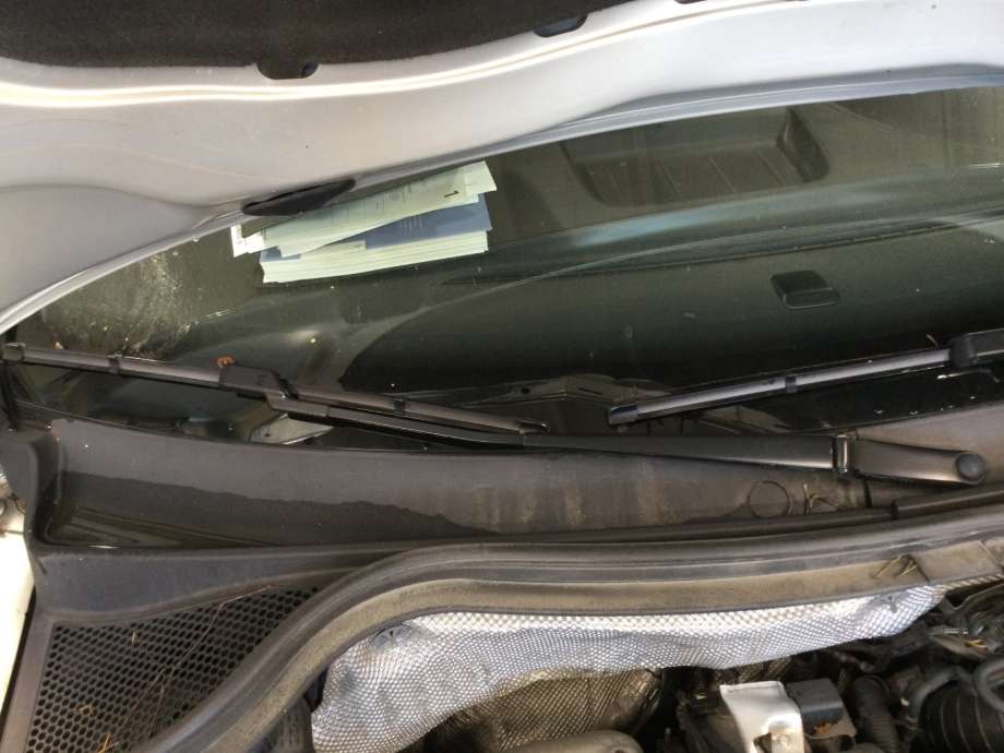 Viskerarmer frontrute til VW Tiguan, 2007-2011 (Type I, Fase 1)  (VOLKSWAGEN|)