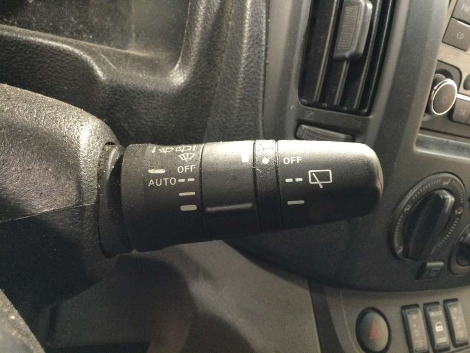 Bryter visker til Nissan NV200, 2010-2019  (NISSAN|)