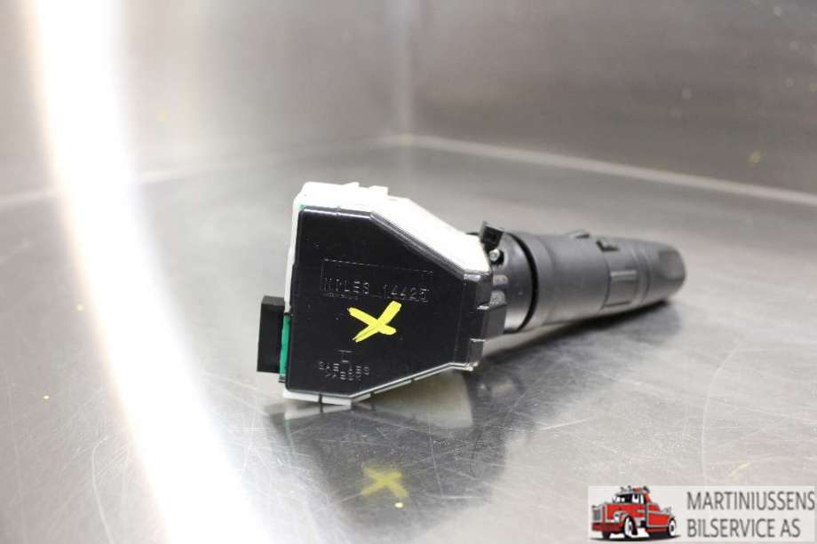 Bryter blink til Nissan NV200 2010-2019  (NISSAN|)