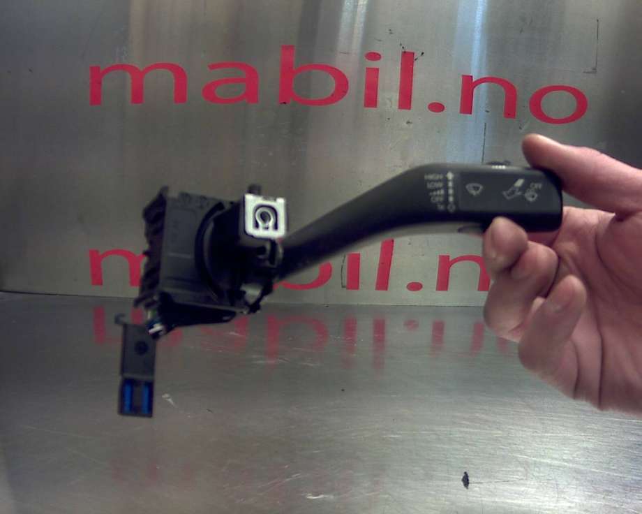 Bryter visker til VW Caddy, 2004-2010 (Type III, Fase 1)  (1KO953519K)