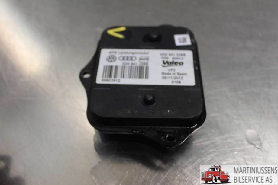 Styreenhet xenon/ballast til VW Passat, 2011-2015 (B7) (B7) (VOLKSWAGEN|3D0 941 329B)