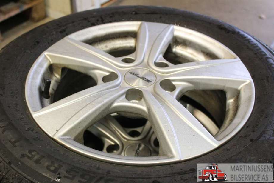 Hjulsett aluminium vinter til VW Golf VII 2012-2017 (Fase 1)  (-7MM|5X112|195/65-15)