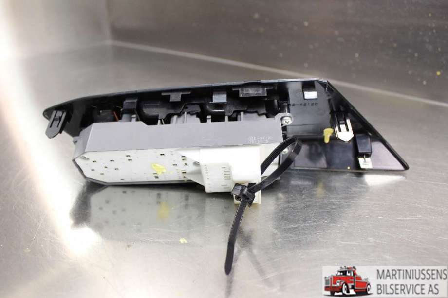 Bryter ruteheis til Toyota RAV4, 2013-2015 (Type IV, Fase 1)  (TOYOTA|)