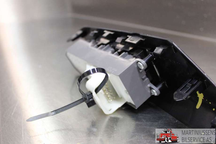 Bryter ruteheis til Toyota RAV4 2013-2015 (Type IV, Fase 1)  (TOYOTA|)