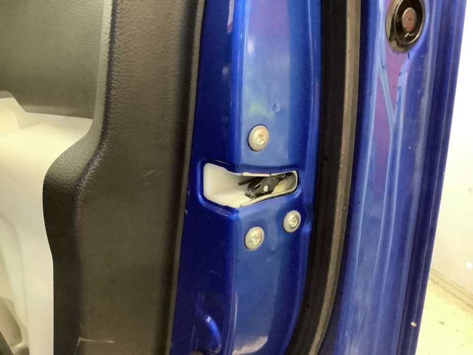 Låsekasse venstre til Suzuki Ignis, 2016-->> (Type II)  (SUZUKI|)