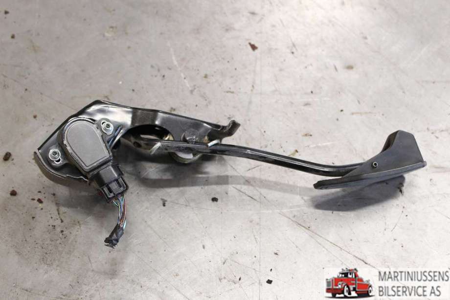 Pedal gass til Toyota Hiace 2007-2012 (Fase 3)  (TOYOTA|)
