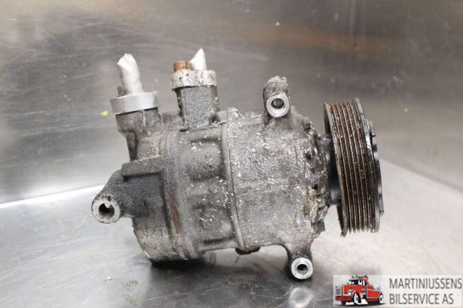 Aircondition kompressor til VW Passat 2015-2019 (Fase 1) (B8) (B8) (VOLKSWAGEN|5Q0 820 803 G|)