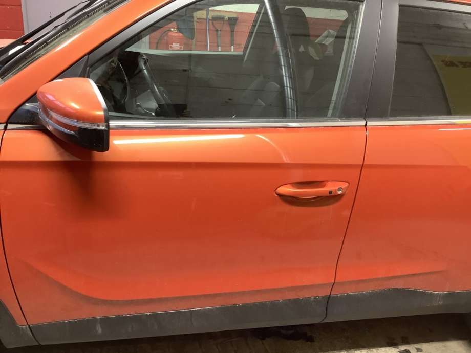 Dør venstre foran til SsangYong Korando, 2019-->> (Type IV)  (SSANGYONG|)