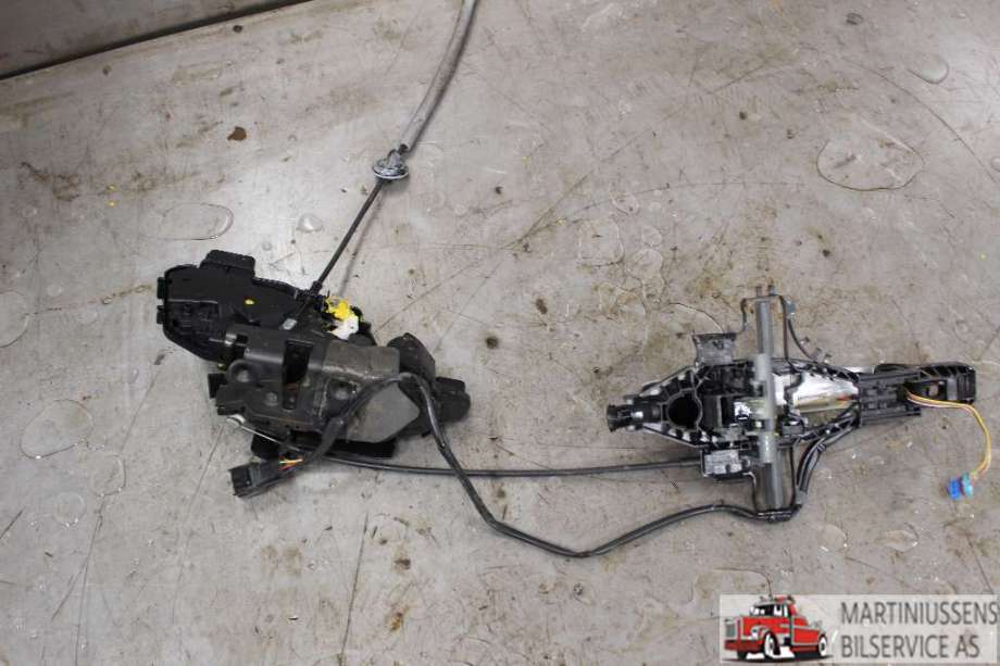 Låsekasse høyre til Volvo XC70 2014-2016 (Type II, Fase 2)  (VOLVO|)