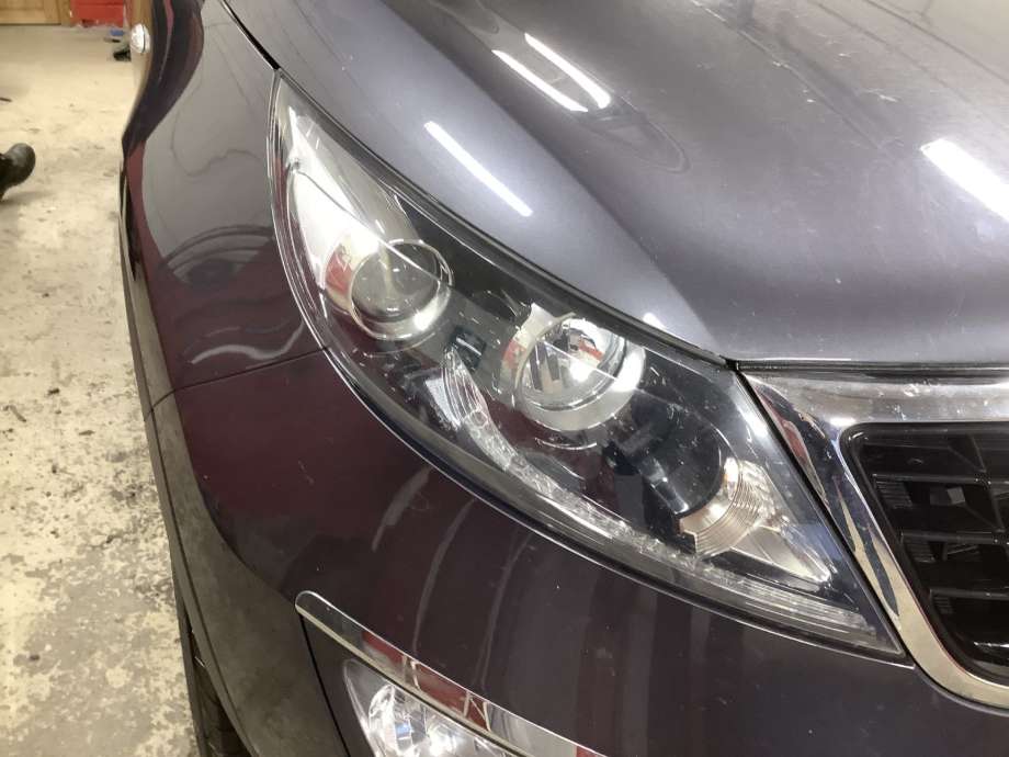 Frontlykt høyre halogen til Kia Sportage, 2010-2016 (Type III)  (KIA|)