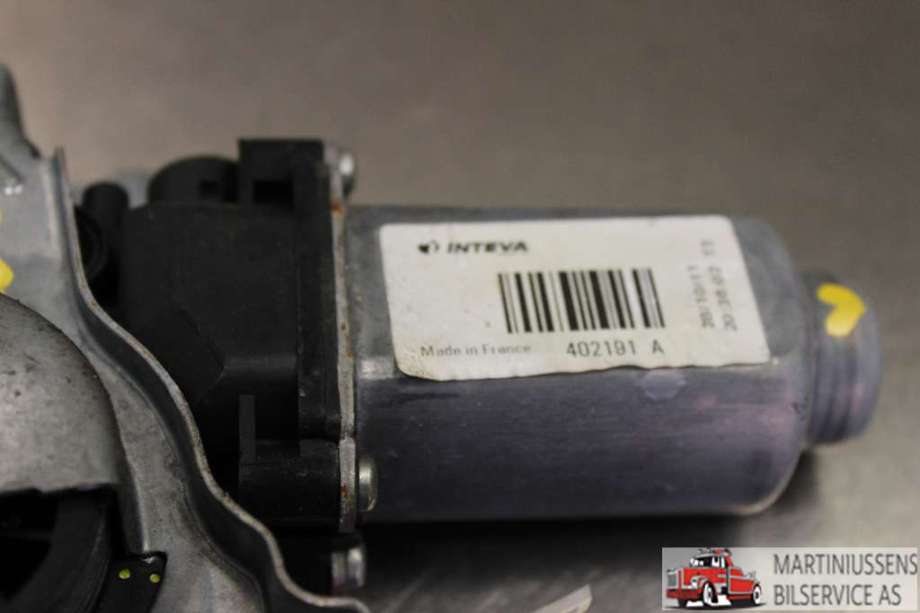 Ruteheis venstre til Nissan Qashqai, 2010-2014 (Type I, Fase 2)  (NISSAN|)
