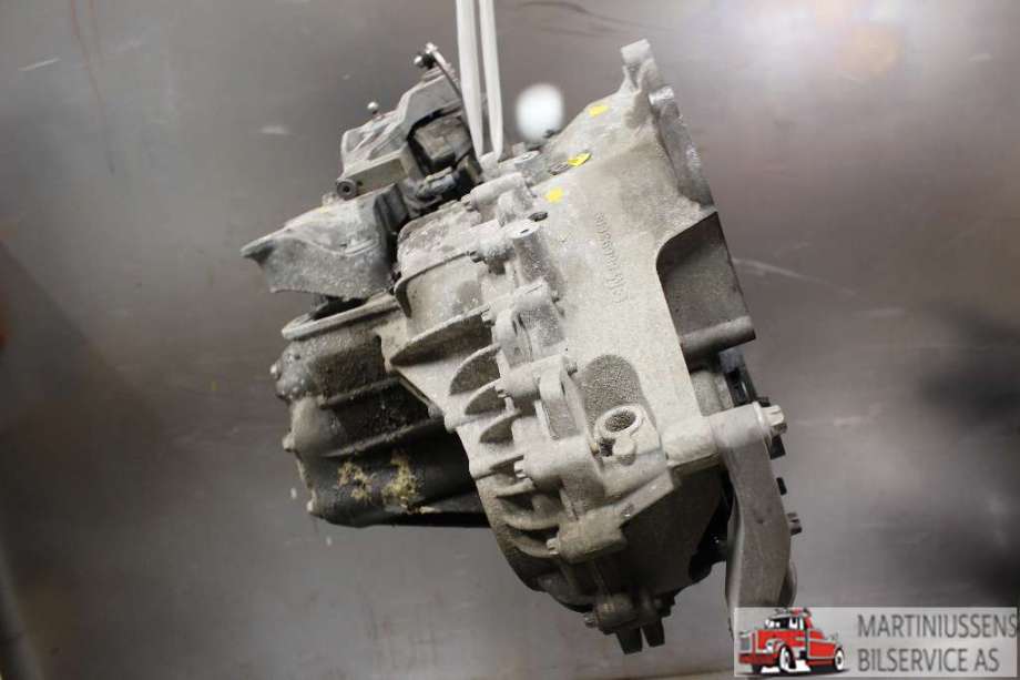 Girkasse manuell 6-trinn til Opel Corsa E 2015-2019  (OPEL|B10XF|)