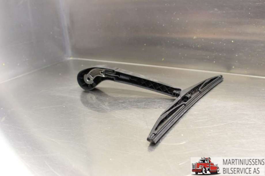 Viskerarm bakrute til Ford Focus, 2014-2018 (Type III, Fase 2)  (FORD|)
