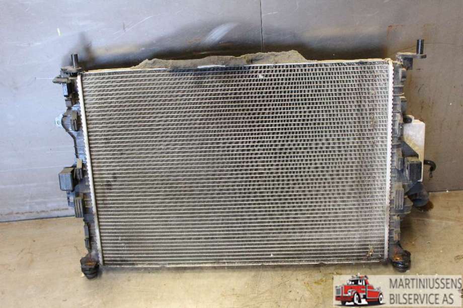 Radiator (automat gir) til Ford C-Max 2010-2015 (Type II, Fase 1)  (FORD|)