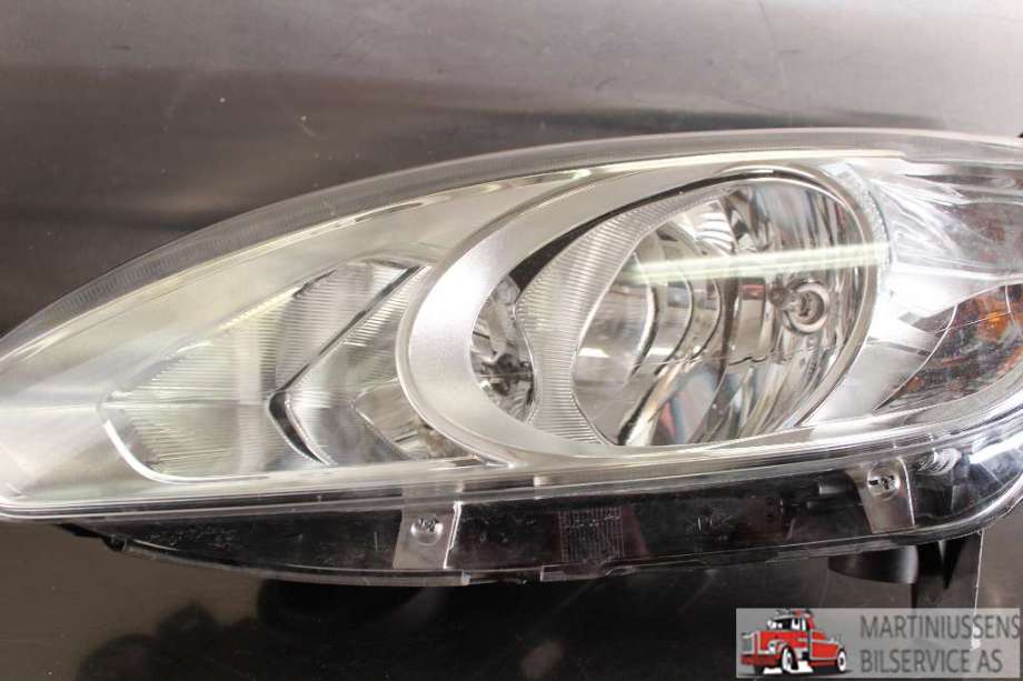 Frontlykt venstre halogen til Ford C-Max 2010-2015 (Type II, Fase 1)  (FORD|)