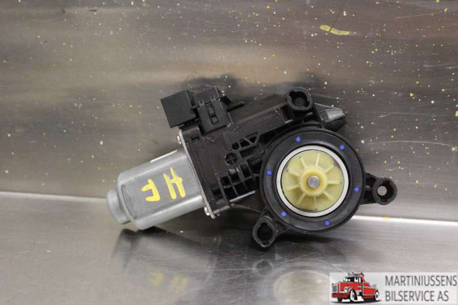 Ruteheis høyre til VW Transporter / Caravelle 2009-2015 (Fase 2) (T5) (T5) (VOLKSWAGEN|7E0.959.802|)