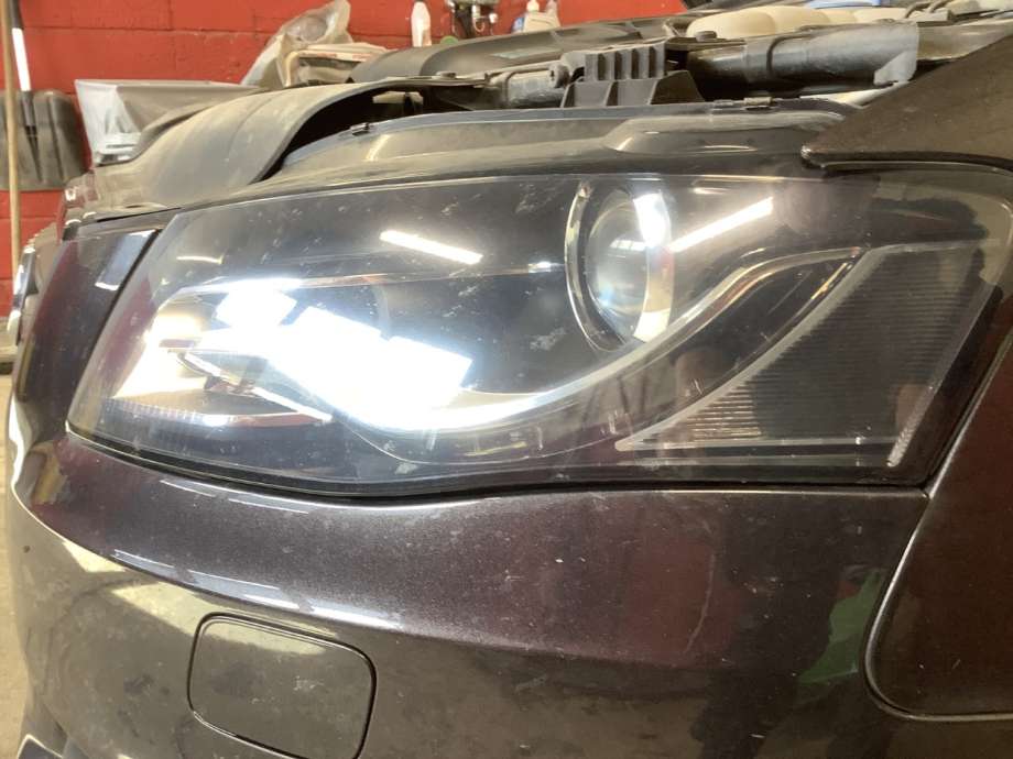 Frontlykt venstre xenon til Audi A4 2007-2014 (Type IV) (B8) (B8) (AUDI|8K0 941 029 AJ|)