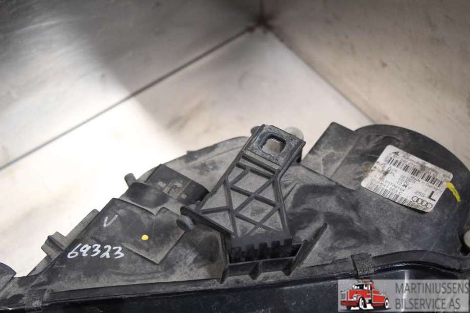 Frontlykt venstre xenon til Audi A4 2007-2014 (Type IV) (B8) (B8) (AUDI|8K0 941 029 AJ|)