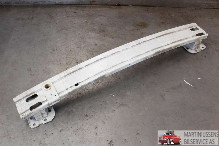 Støtfangerforsterkning bak til Nissan Qashqai, 2014-2021 (Type II)  (NISSAN|)
