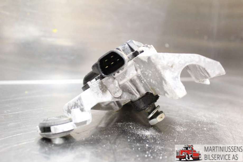 Viskermotor frontrute til Nissan Navara 2010-2015 (Fase 2) (D40) (D40) (NISSAN|)