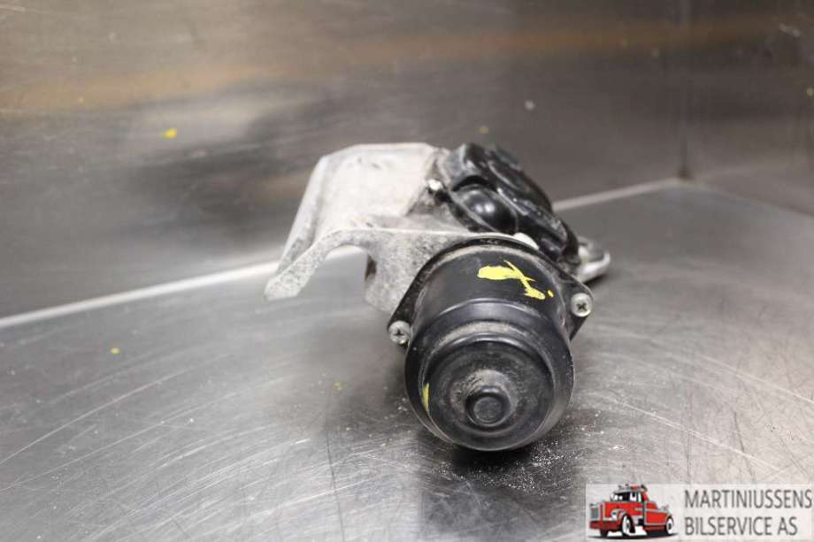 Viskermotor frontrute til Nissan Navara 2010-2015 (Fase 2) (D40) (D40) (NISSAN|)