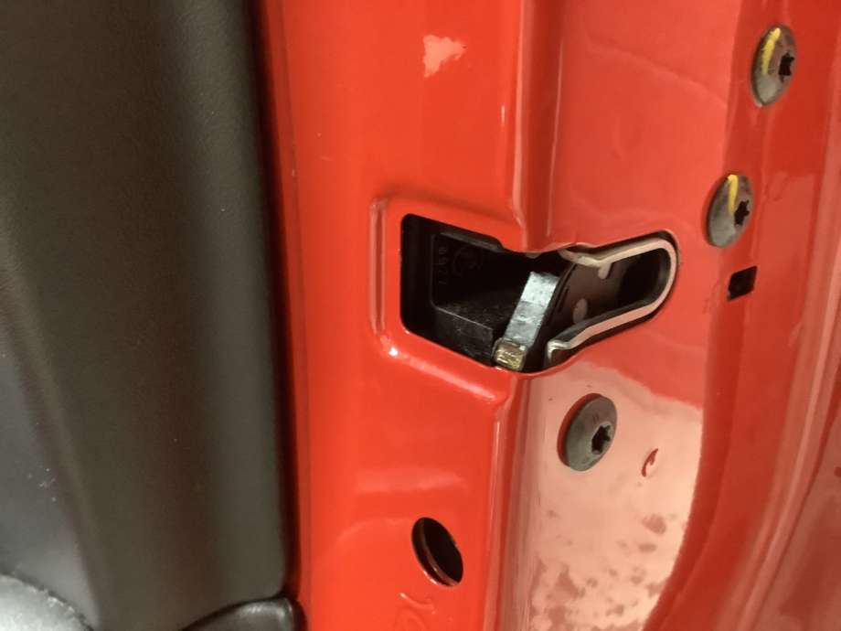 Låsekasse høyre til Volvo V40, 2012-2019  (VOLVO|)