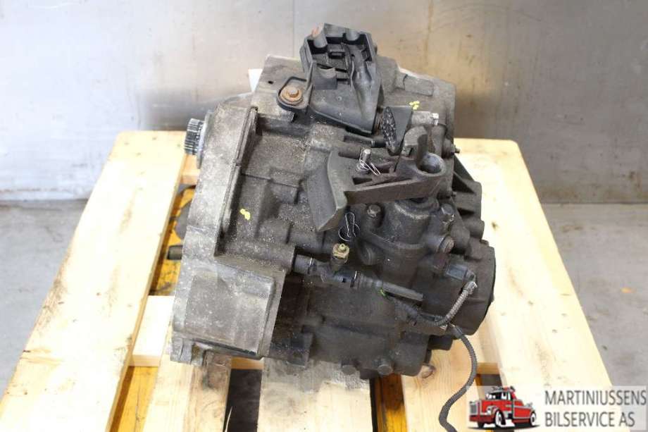 Girkasse manuell 6-trinn til VW Transporter / Caravelle 2009-2015 (Fase 2) (T5) (T5) (VOLKSWAGEN|PAW|)