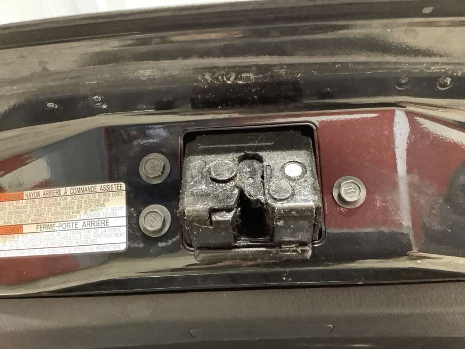 Baklukelås til Toyota RAV4, 2013-2015 (Type IV, Fase 1)  (TOYOTA|163800-0062)