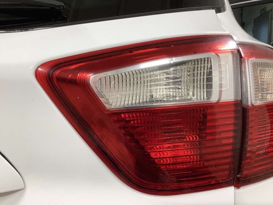 Baklykt høyre indre til Ford C-Max, 2010-2015 (Type II, Fase 1)  (FORD|)