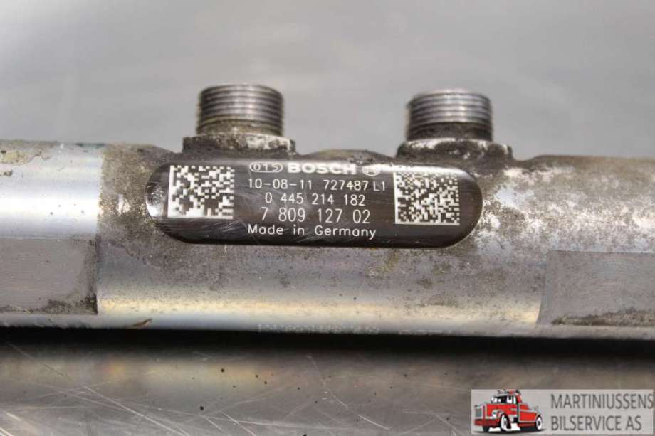 Dyseskinne (fuelrail) til BMW X1 2009-2015 (E84) (E84) (BMW|7 809 127 02|)