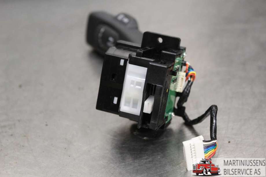 Bryter blink til Volvo V40 2012-2019  (VOLVO||31327904)