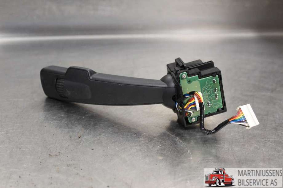 Bryter visker til Volvo V40 2012-2019  (VOLVO||31264169)