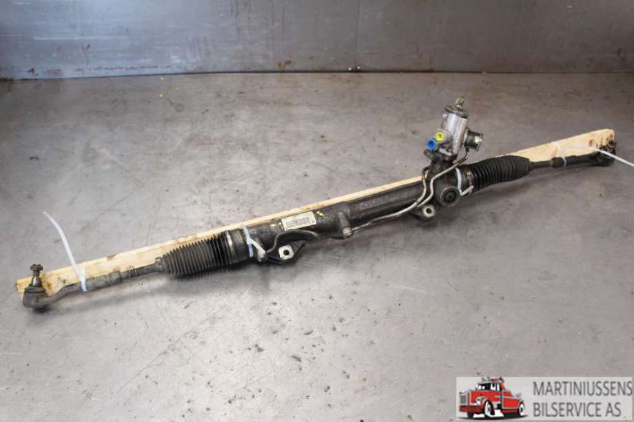 Tannstang til BMW 5-Serie 2003-2010 (E60/E61) (E60/E61) (7853 993 329|)