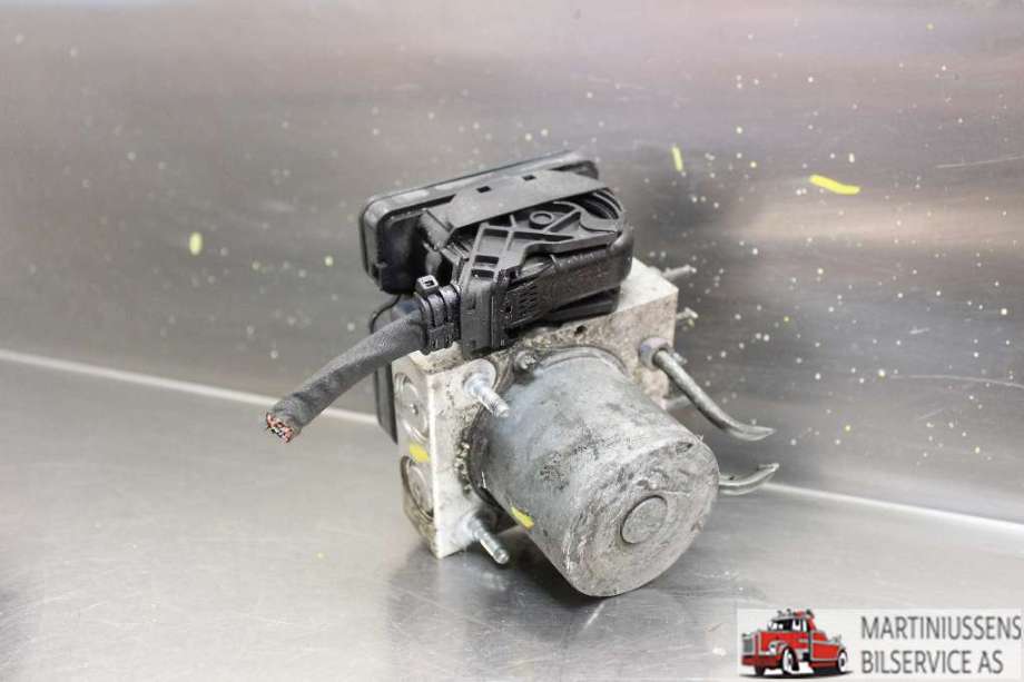 ABS sentral til Mercedes Sprinter 2013-2018 (Fase 2) (906) (906) (MERCEDES|0265956033|)