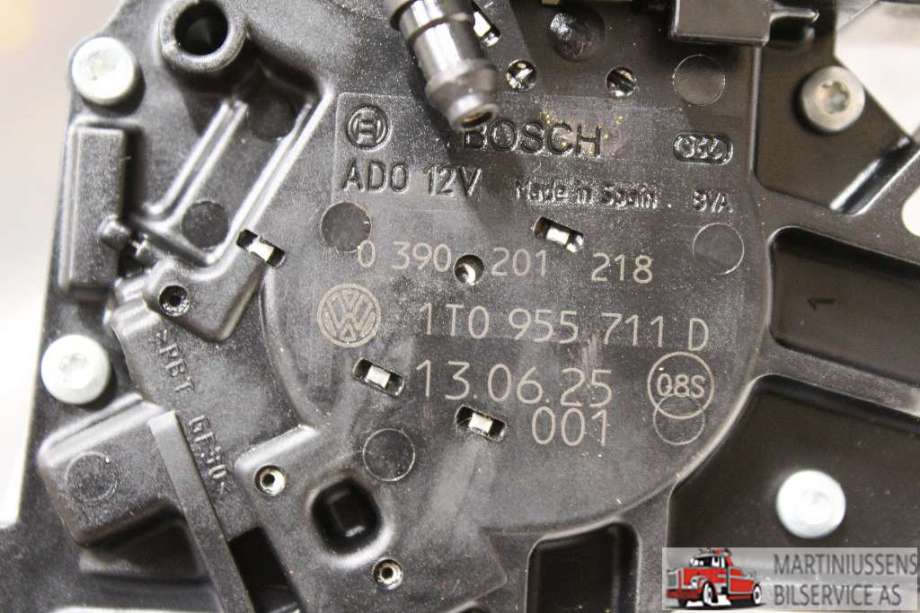 Viskermotor frontrute til VW Caddy 2010-2015 (Type III, Fase 2)  (VOLKSWAGEN|)