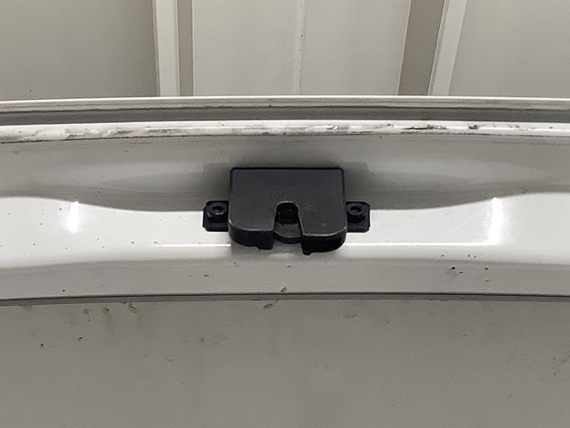 Baklukelås til VW Caddy, 2010-2015 (Type III, Fase 2)  (VOLKSWAGEN|)