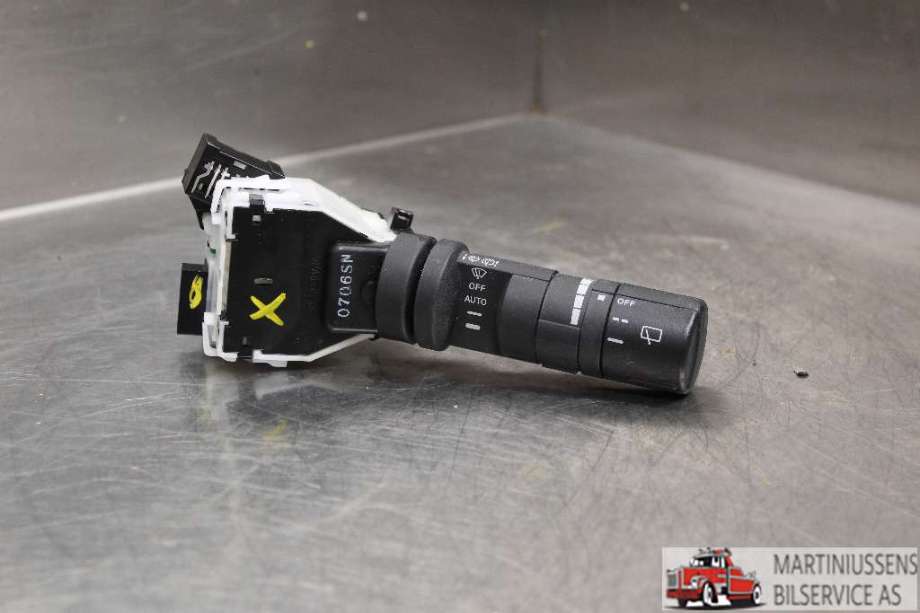 Bryter visker til Nissan Qashqai 2010-2014 (Type I, Fase 2)  (NISSAN|)