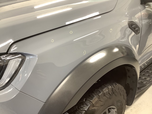 Skjerm venstre foran til Ford Ranger / Ranger Raptor 2015-2022  (FORD|)